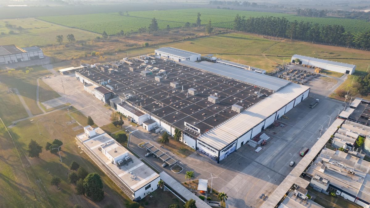 A 50 años de abrir su fábrica en la Argentina, Scania espera que bajen impuestos y tasas de interés
