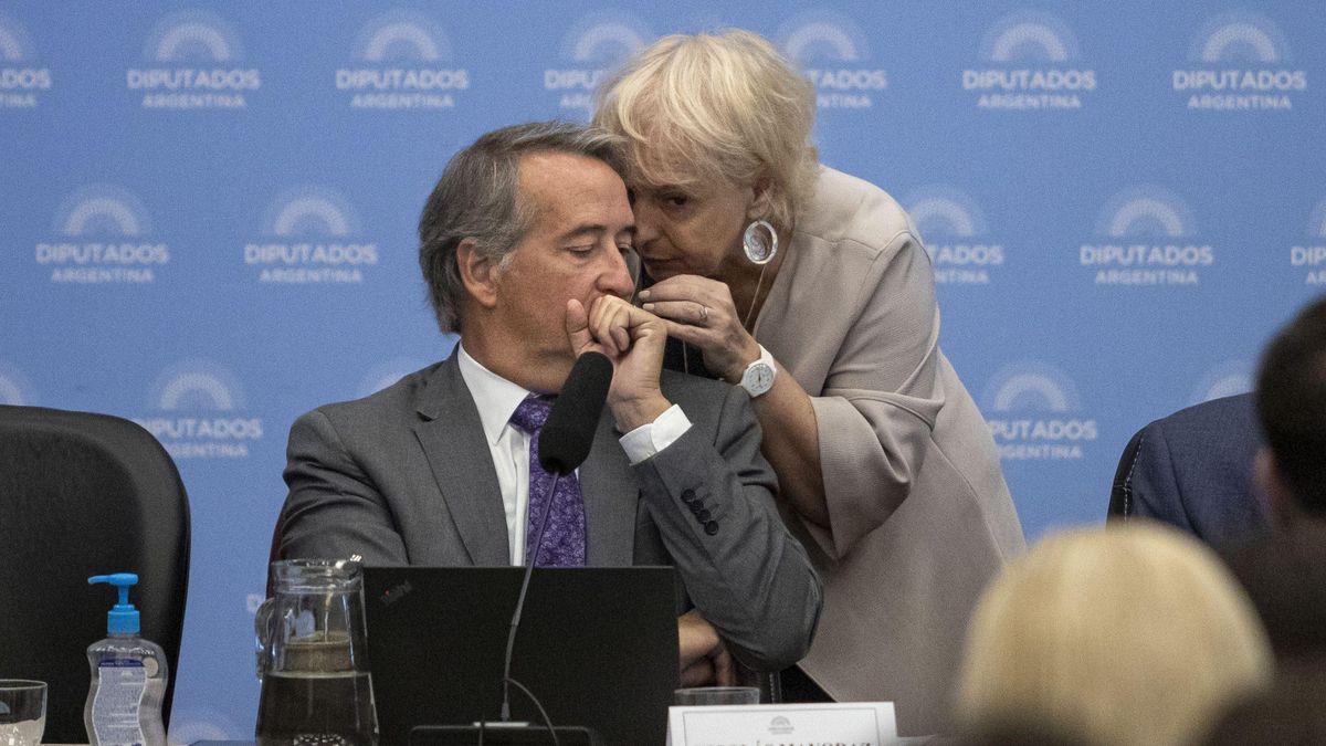 Un Congreso vallado y fuertes limitaciones para participar: así arrancó la primera audiencia por la ley de Glaciares